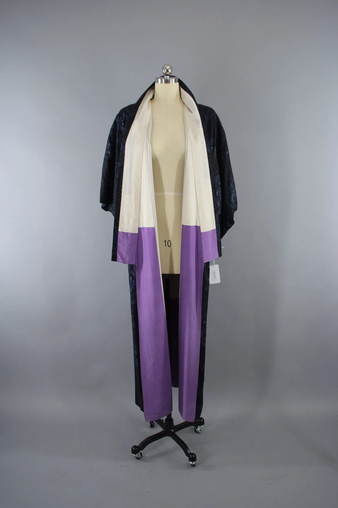 1950s Vintage Kimono Robe in Black & Blue IKAT