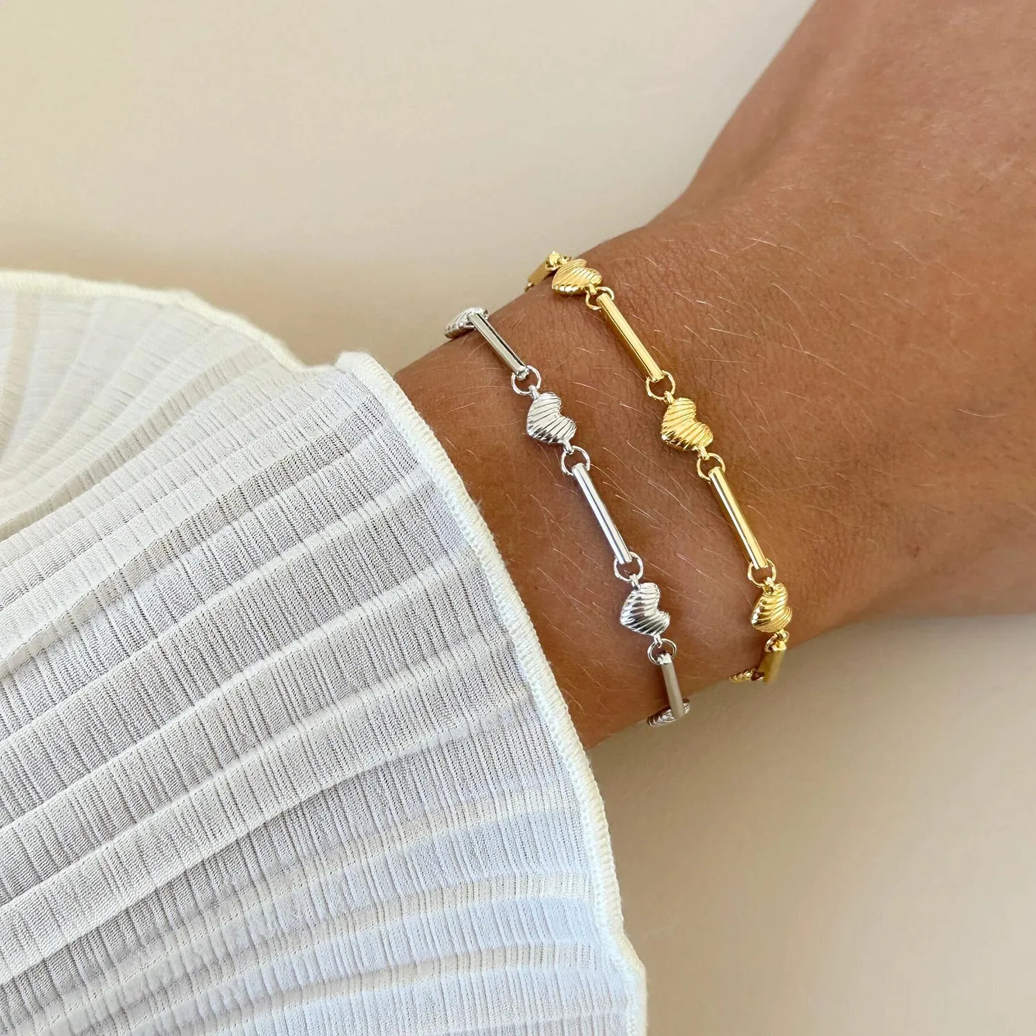 24Kae Shell Hearts Bracelet, Silver