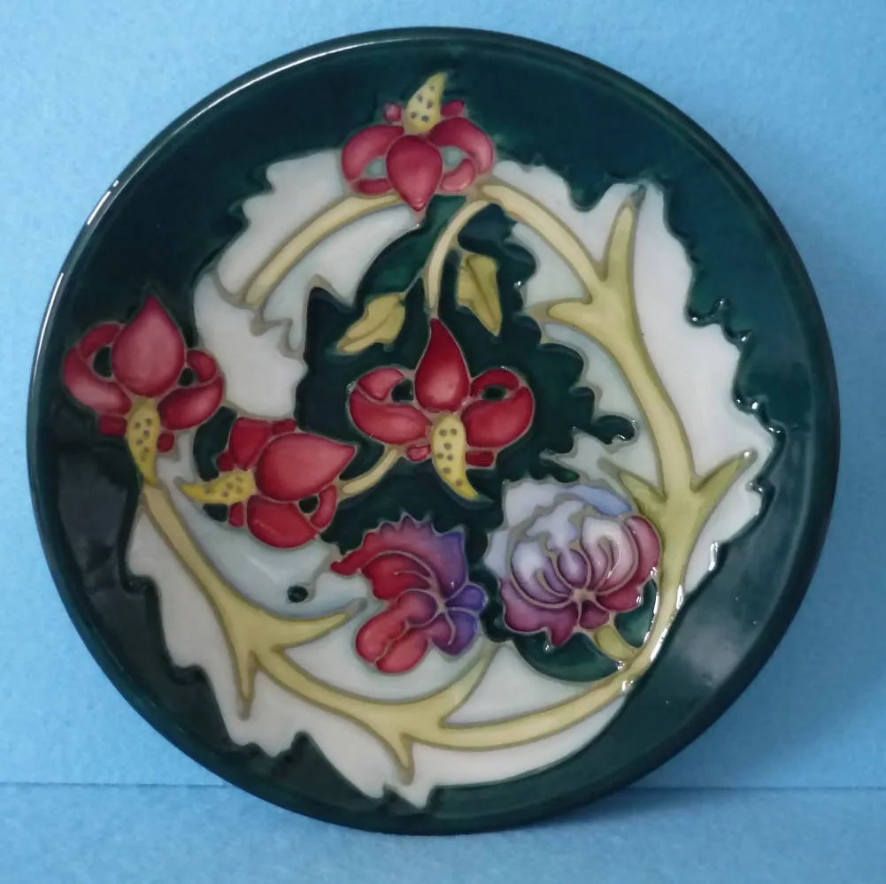 A Boxed Moorcroft Pin Dish in the Leicester Design