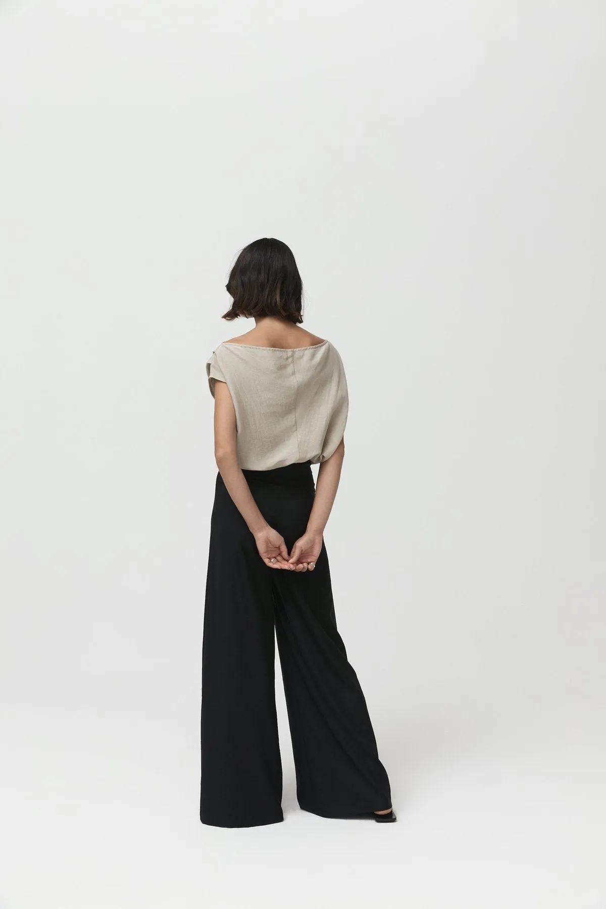 Akabe Top