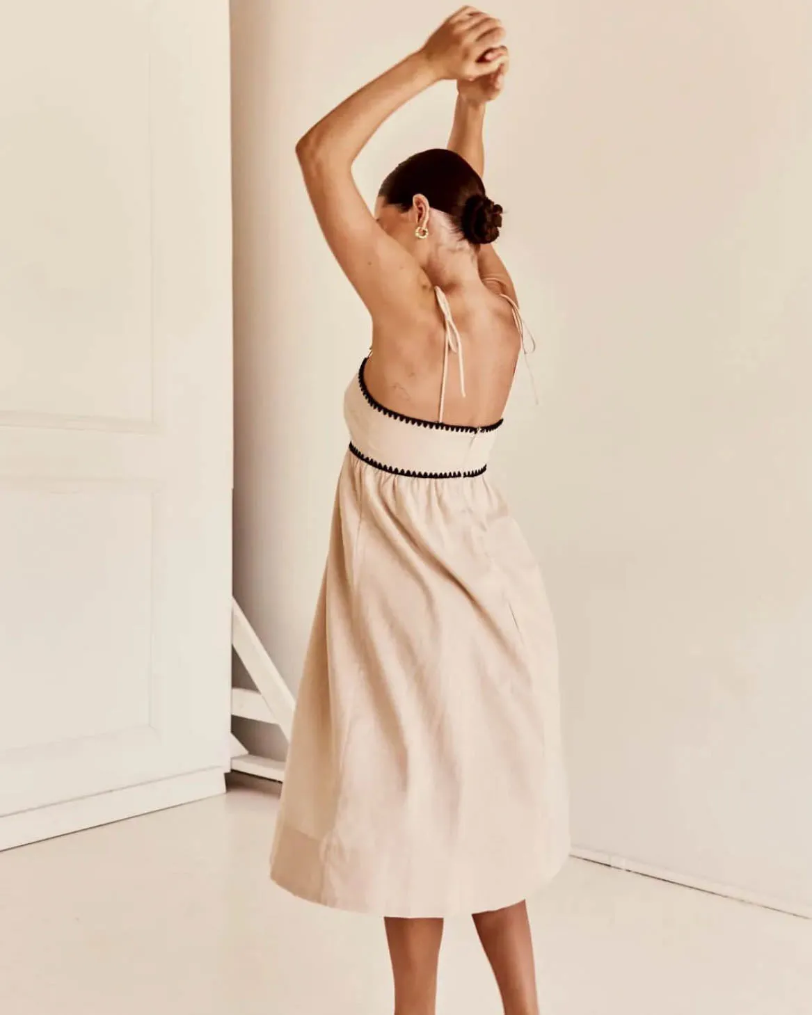 Alessia Midi Dress Beige