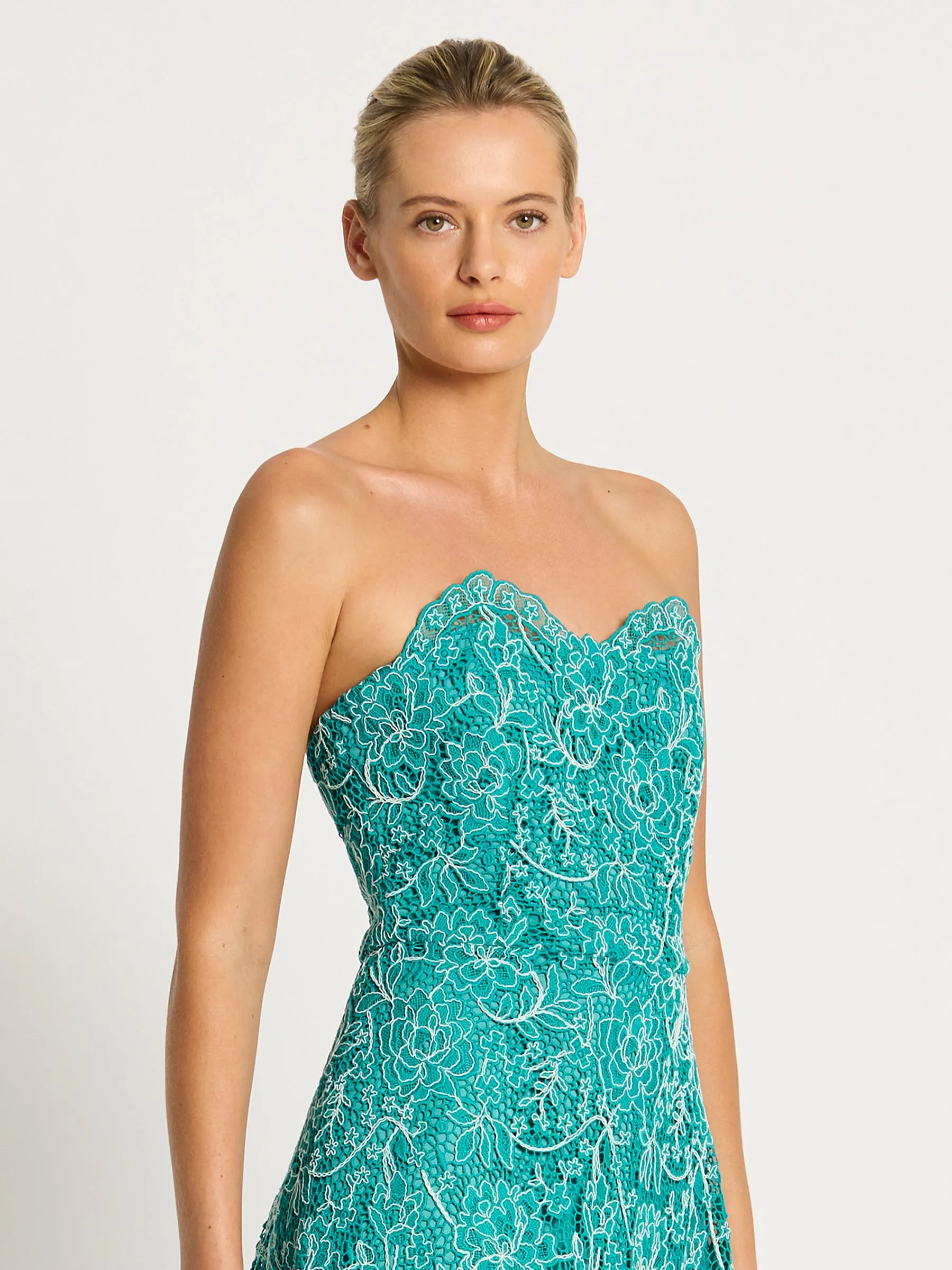Alessia Strapless