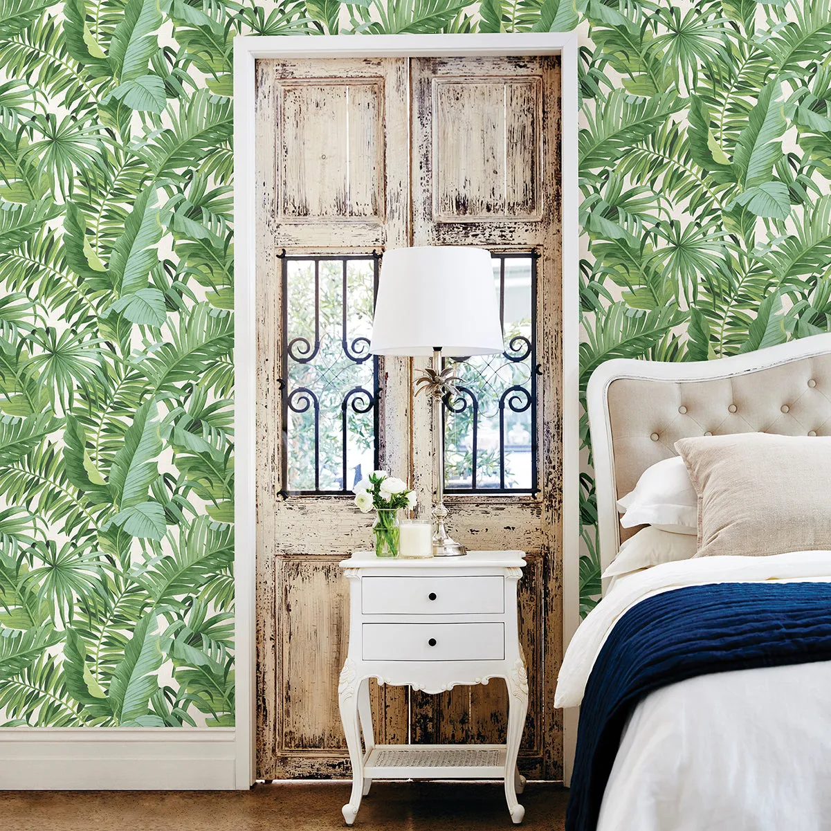 Alfresco Tropical Palm Wallpaper in Green from the Pacifica Collection