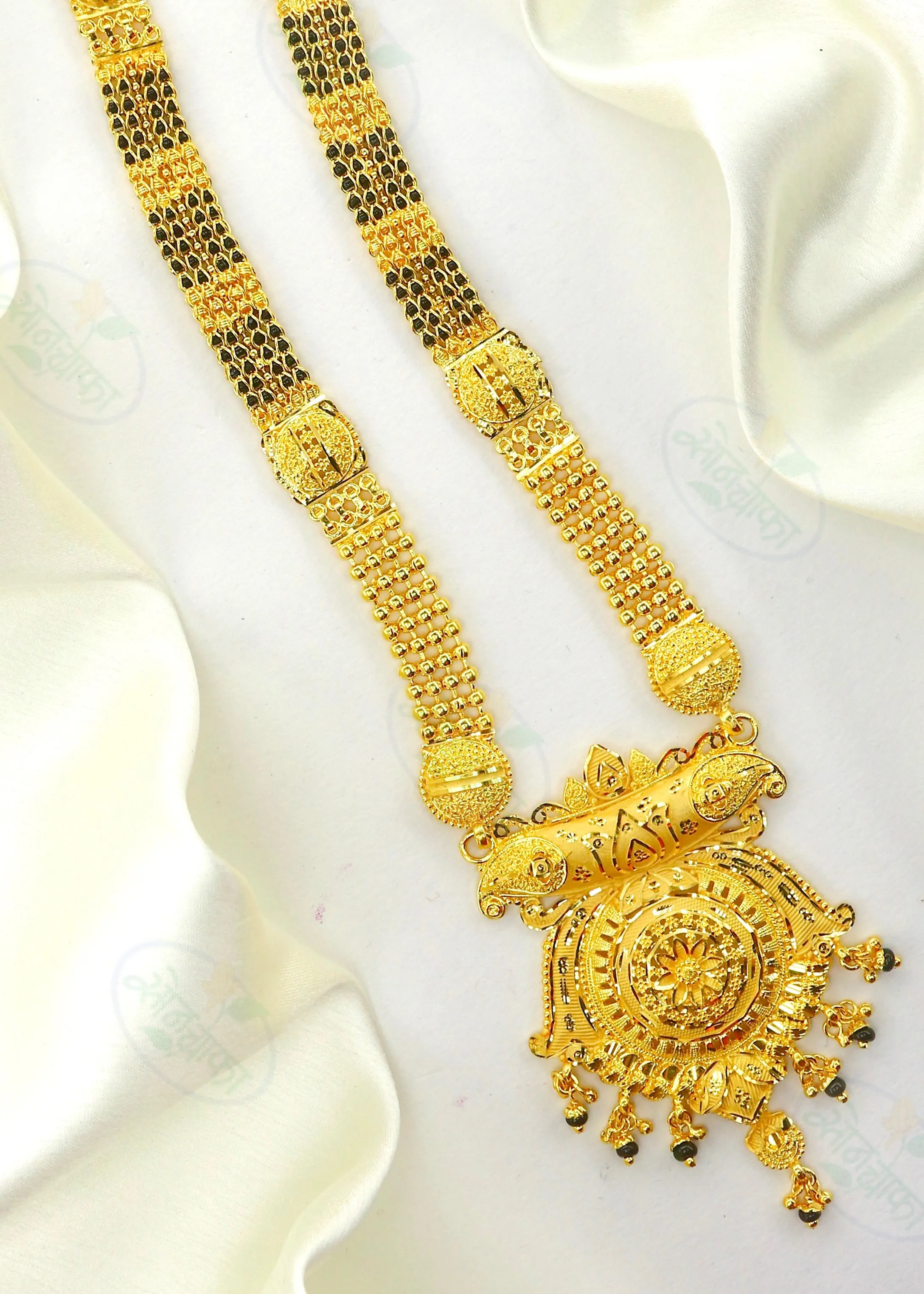 BEAUTIFUL LOTUS DESIGNER MANGALSUTRA
