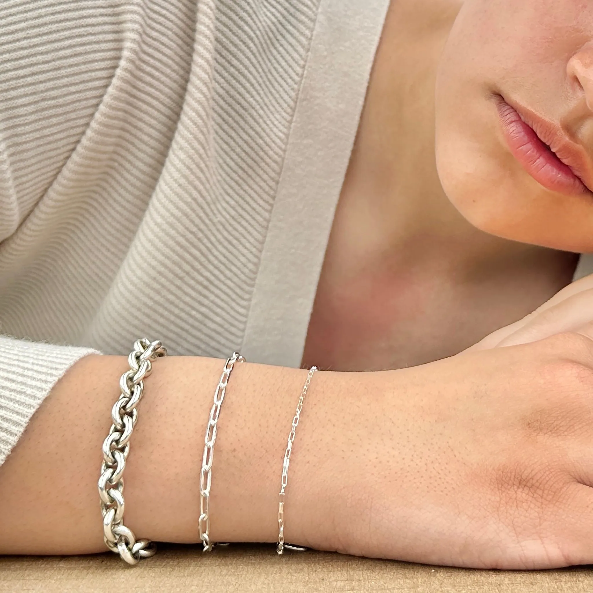Dainty Venetian Box Bracelet