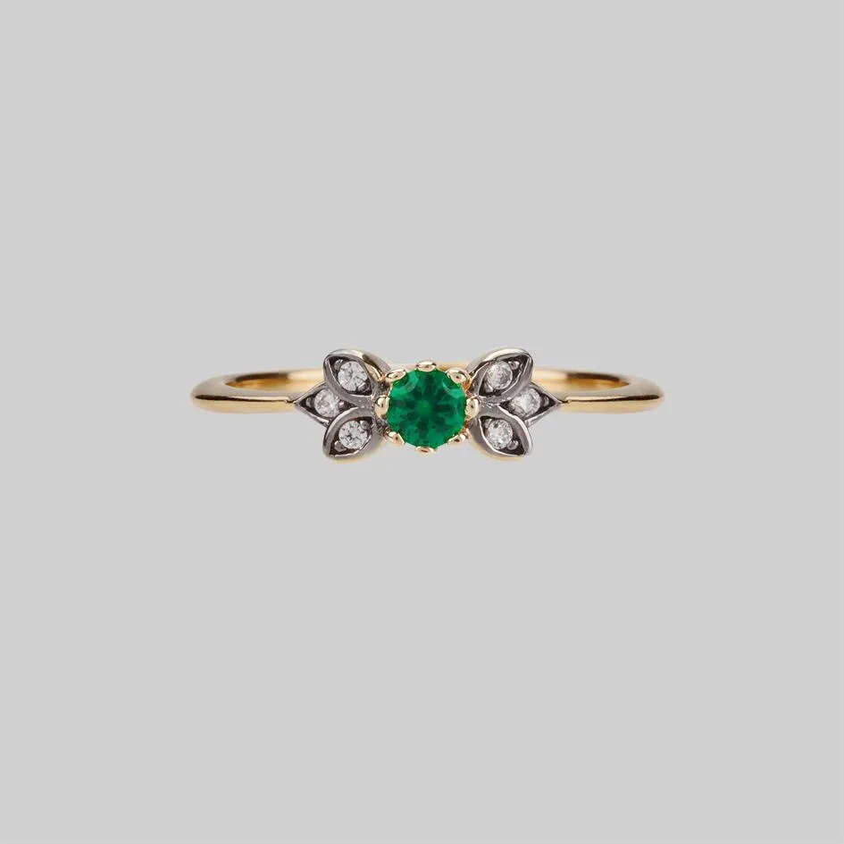 ENCHANTE. Green Quartz Gold Leaf Detailed Ring