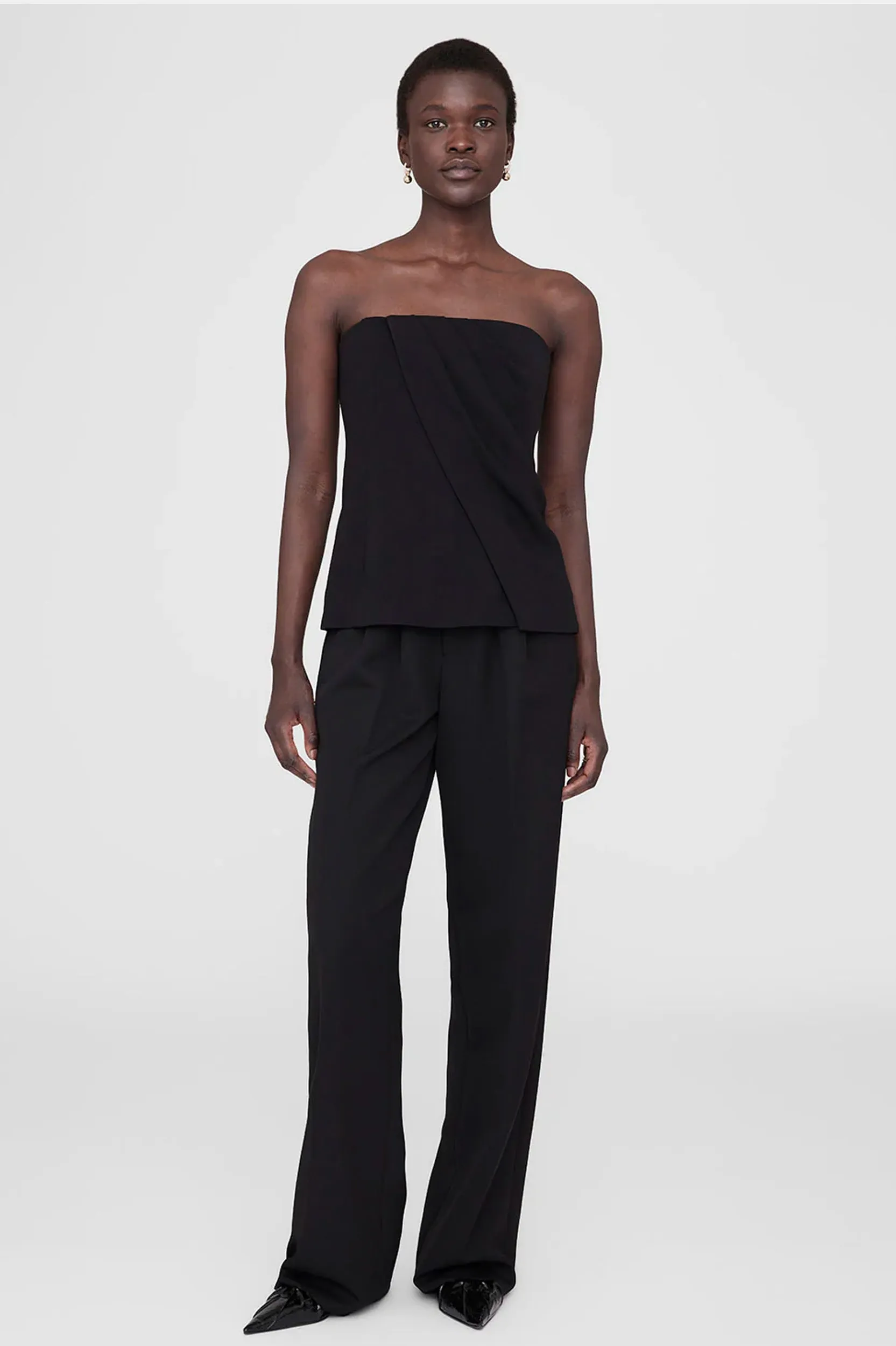 Halle Top in Black