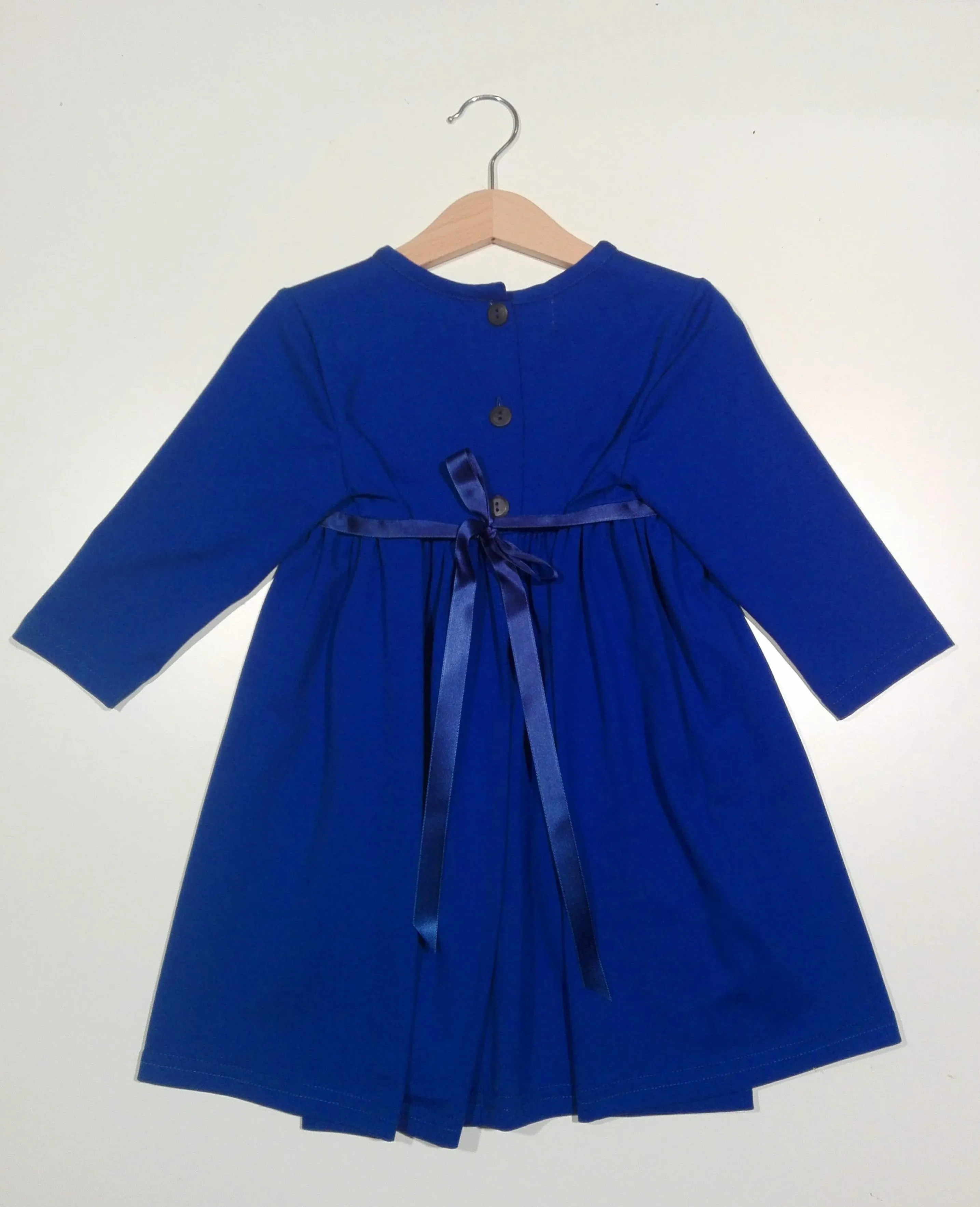 Long-sleeved Blue Dress with silk ribbon