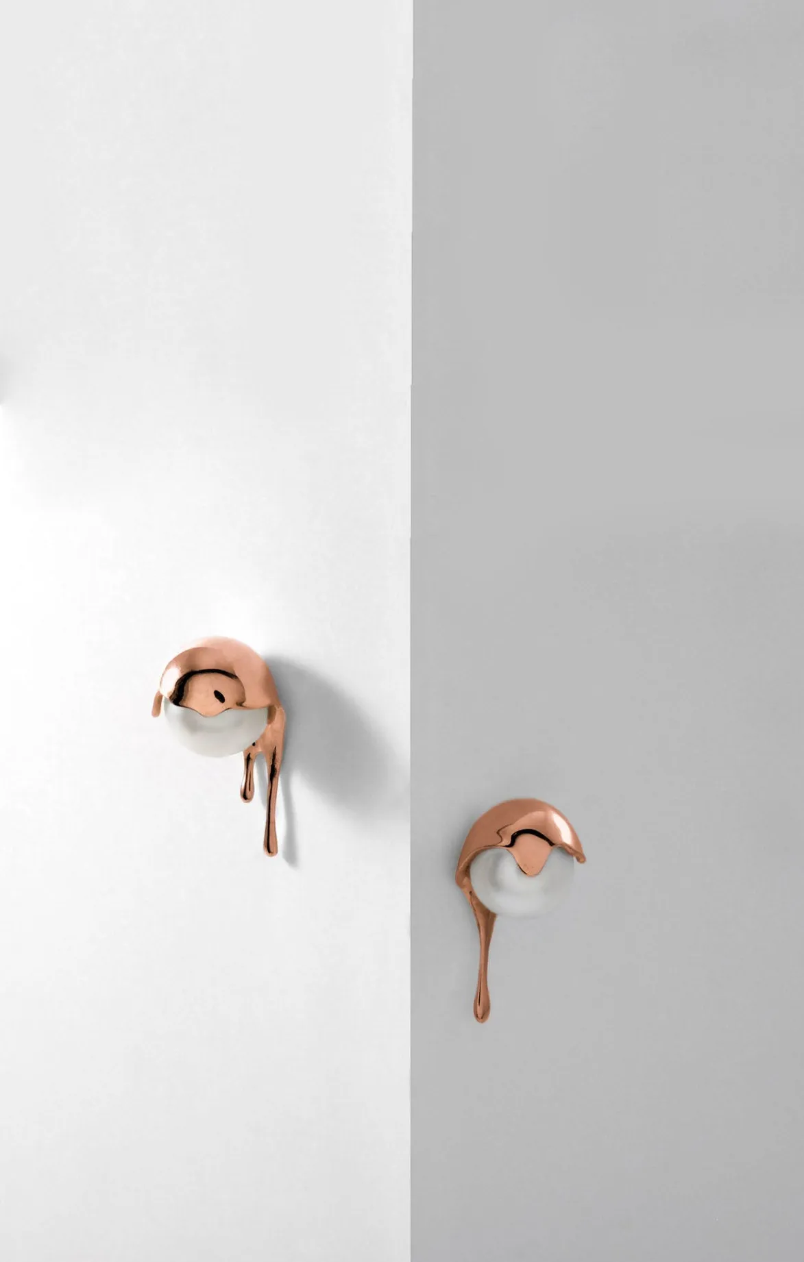 Melting White Pearl Earrings