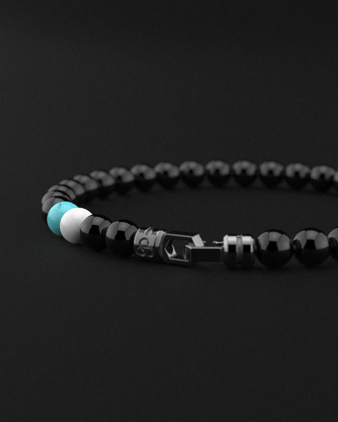 Onyx   Turquoise   Tridacna Bracelet 6mm | VERTEX