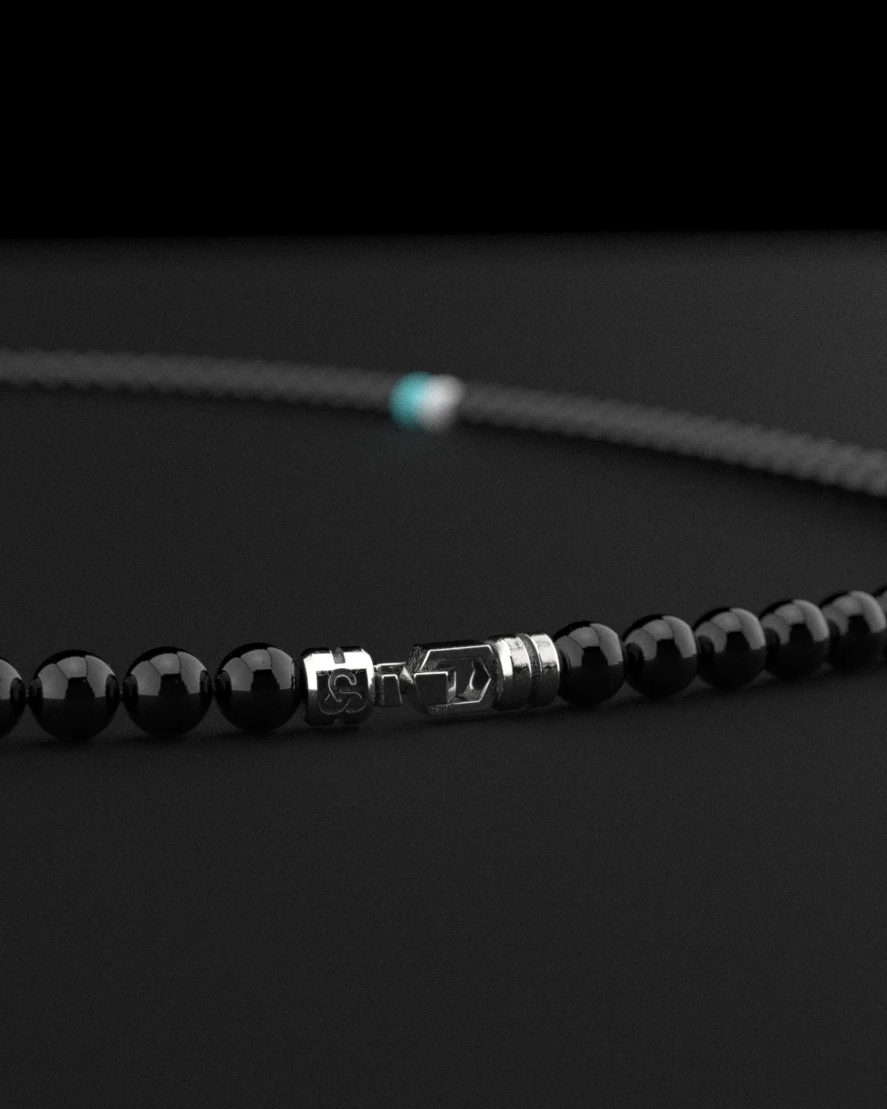 Onyx   Turquoise   Tridacna Necklace 6mm | Vertex