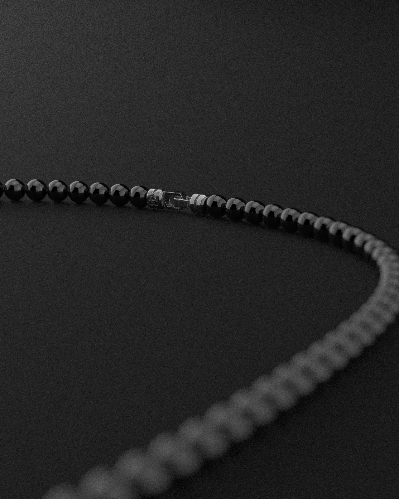 Onyx   Turquoise   Tridacna Necklace 6mm | Vertex