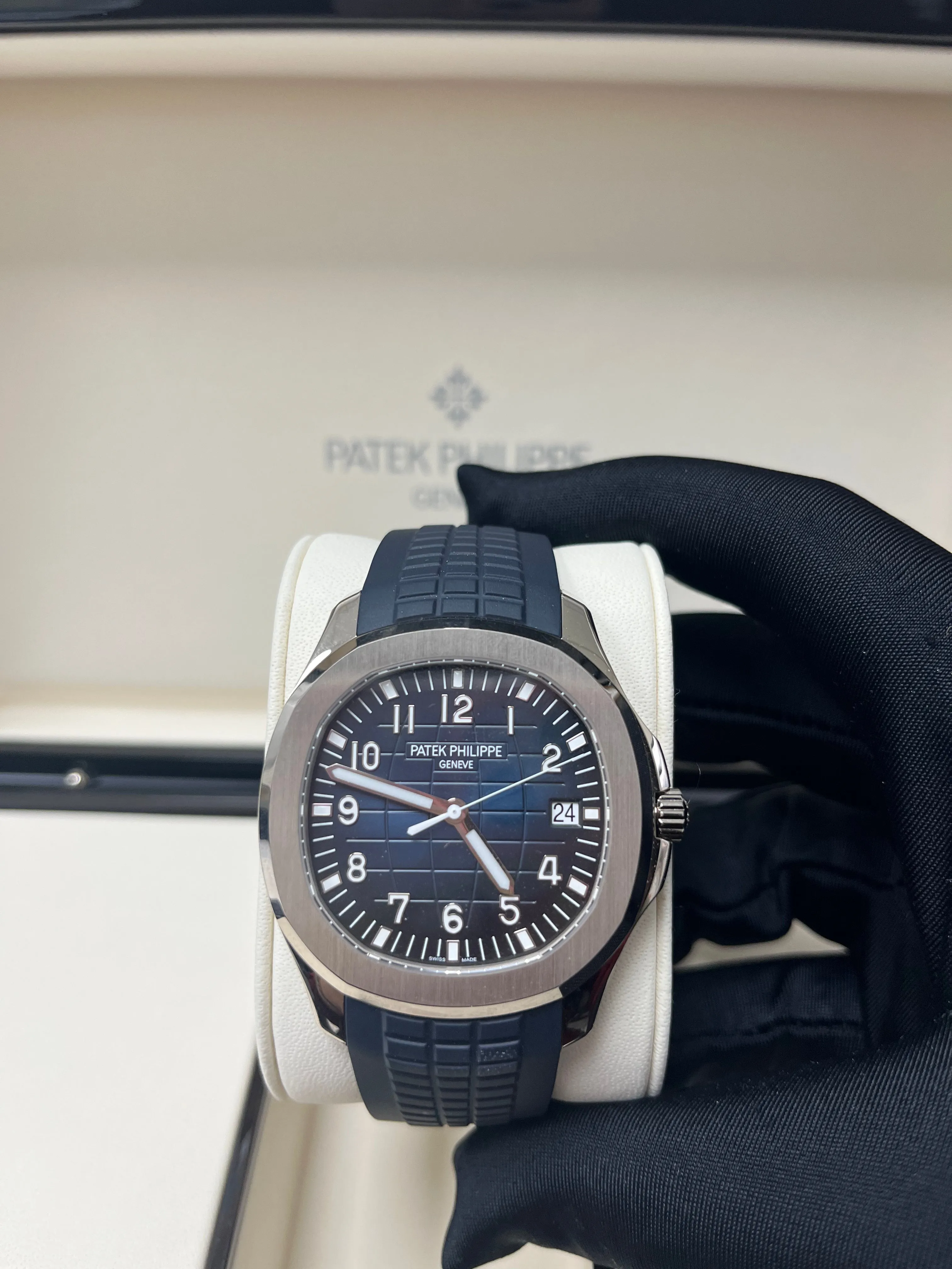 Luxury Patek Philippe Aquanaut White Gold Watch with Blue Embossed Dial, Ref#5168G-001